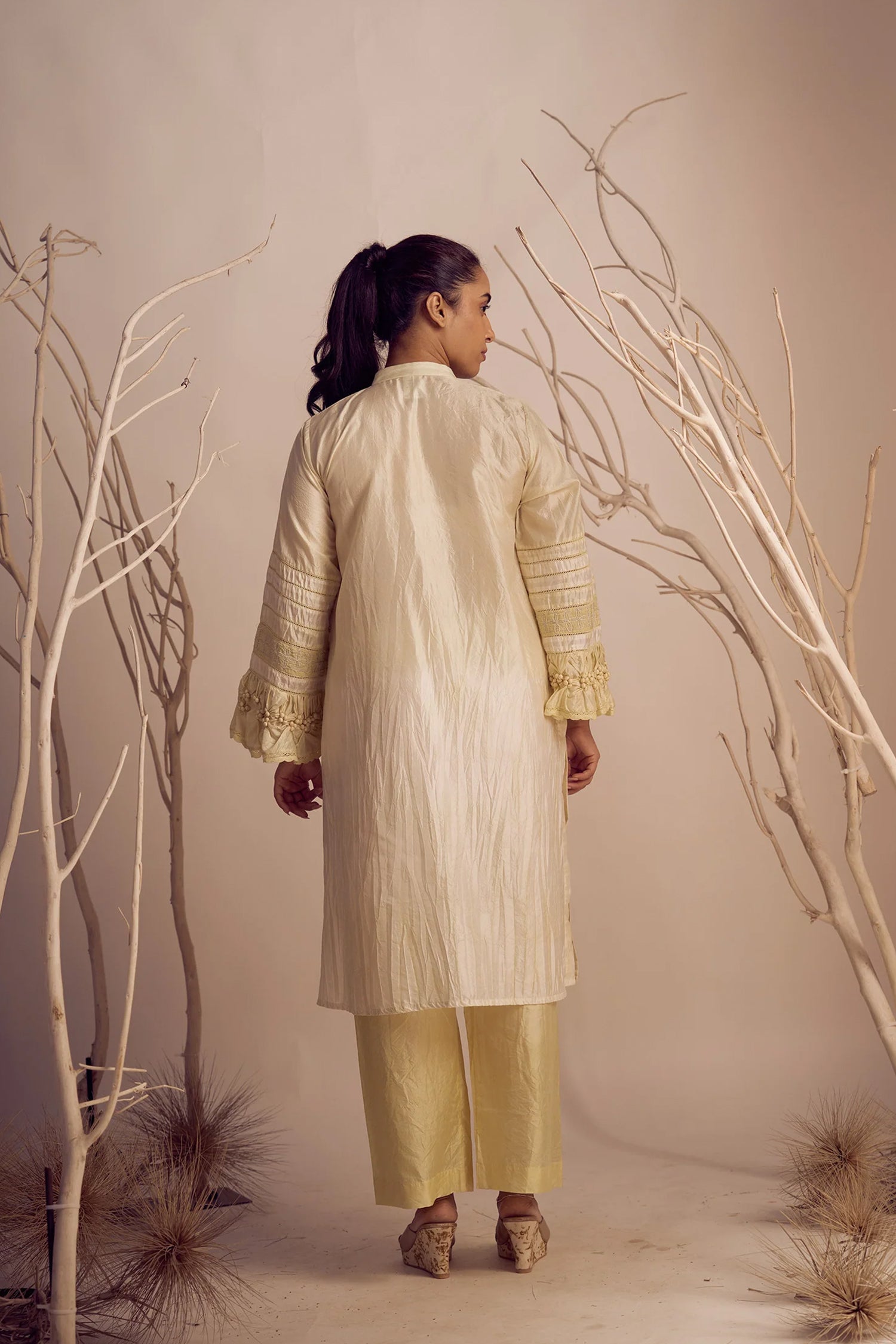 Chrisalis - Kamini